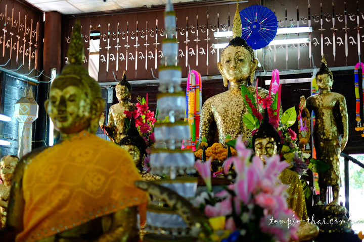 Luang Po Khao (หลวงพ่อขาว) หลวงพ่อขาว