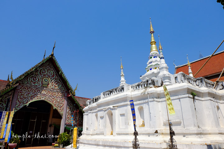 Wat Phranon Chiang Rai
