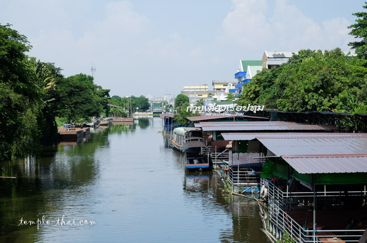 Kwam-Riam floating Market