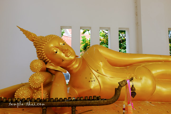 Bouddha style sukhothai