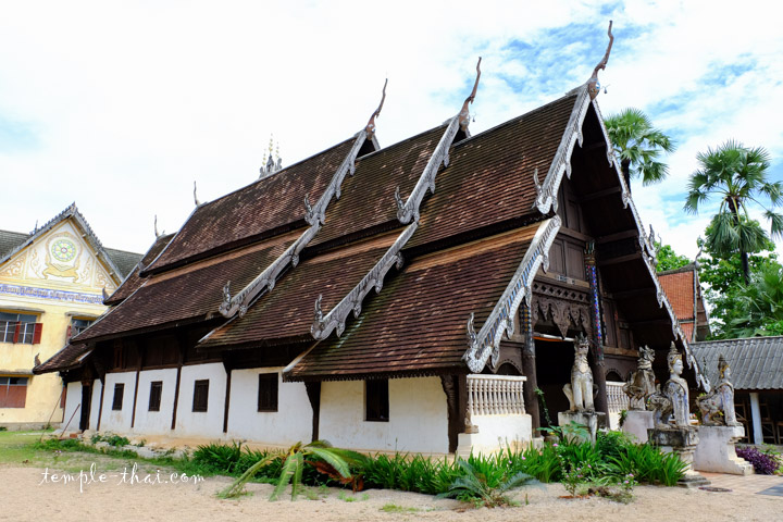 Wat Nakhot Luang