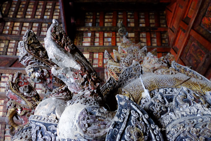 Ornements en stuc Wat Pong Yang Khok