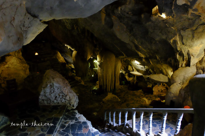 วัดถ้ำเขาวง ปากช่อง