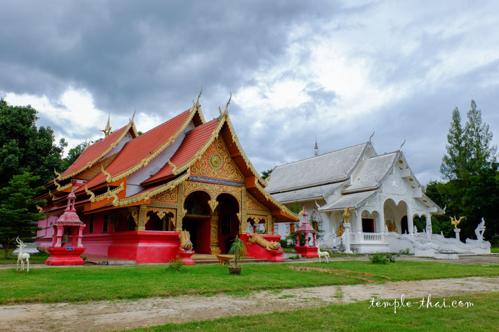 Wat Phra Chao Tho Muang Hot