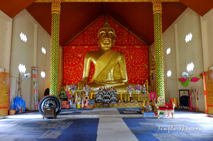 Wat Phrachao Tho Muang Hot