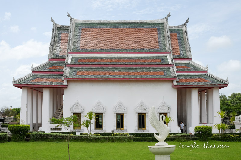 Wat Phra Samut Chedi