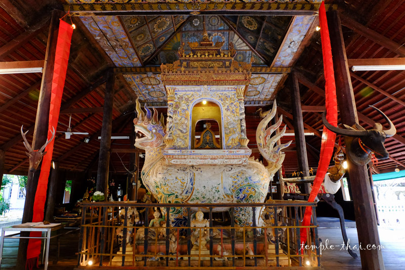 Wat Sinuan Saeng Sawang Arom