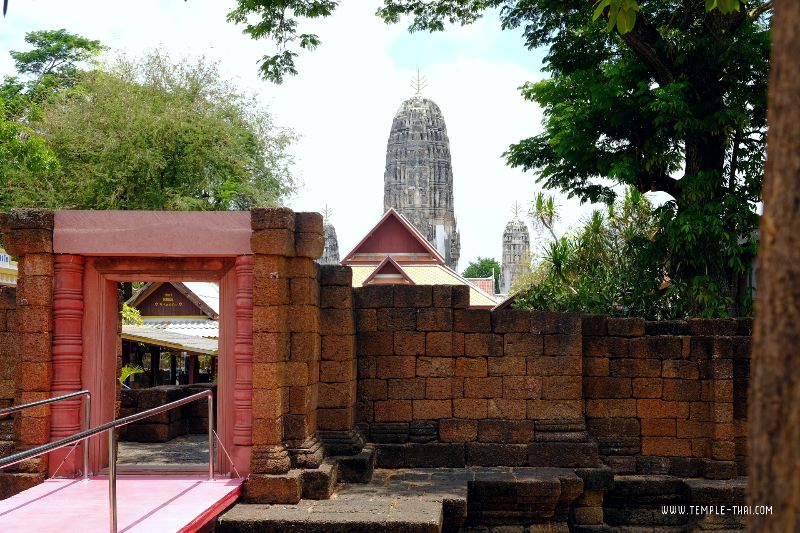 วัดมหาธาตุวรวิหาร ราชบุรี   